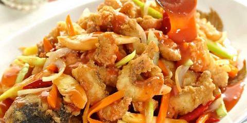 Mbak Lili's Gurame Soup: The Secret Flavor That Makes Cilacap Residents Queue